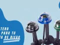 Tres goteros de riego, uno azul, uno negro y uno verde, listos para optimizar tu sistema de riego.