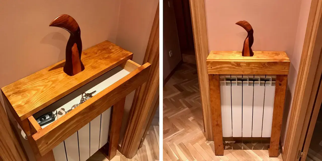 Mueble de madera con un diseño original, que sirve como cubre radiador casero y tiene un cajón para guardar llaves.