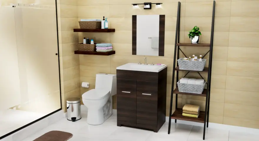 Baños modernos pequeños con ducha, inodoro, lavabo con mueble oscuro y estantería de escalera con cestas organizadoras.